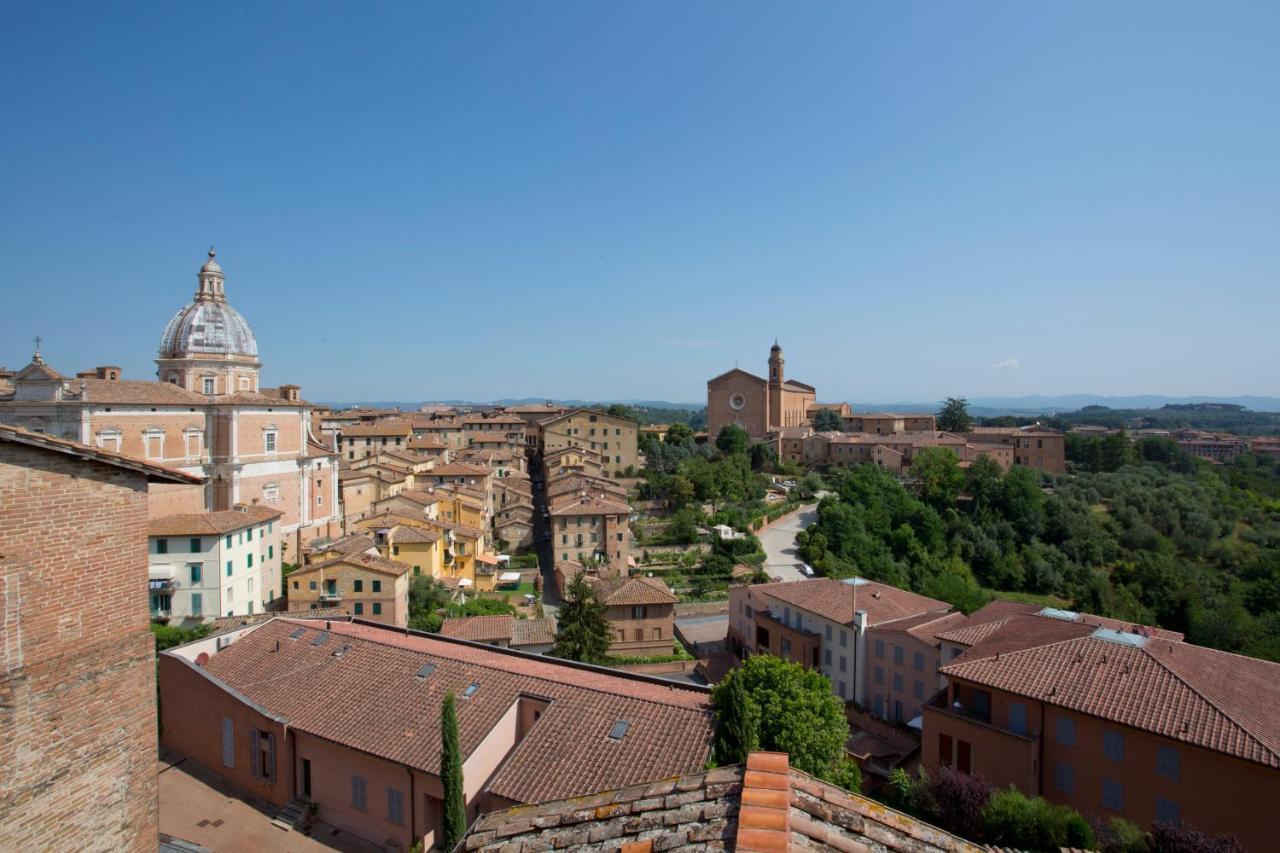 Residenza D'Epoca Palazzo Piccolomini Apartamento Siena Exterior foto